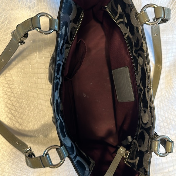 Coach Black and Gray Signature Optic Gallery Tote - Picture 6 of 12